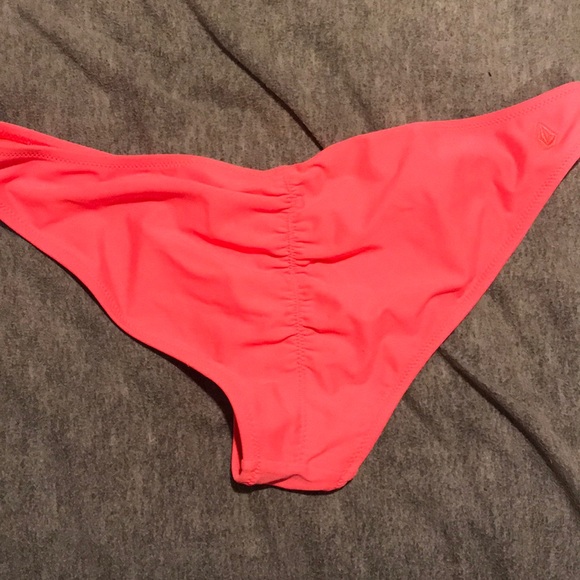 Pink volcom bikini bottoms - Picture 2 of 2